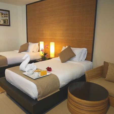 Swutel Hotel Bangkok Bagian luar foto