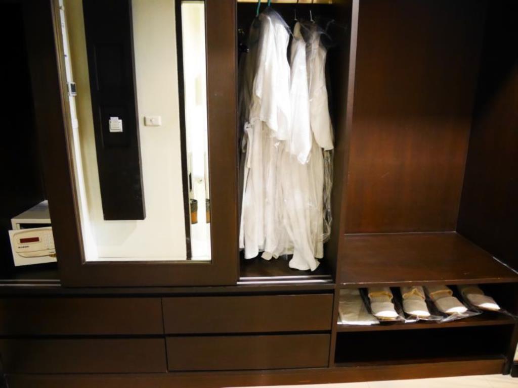 Swutel Hotel Bangkok Bagian luar foto
