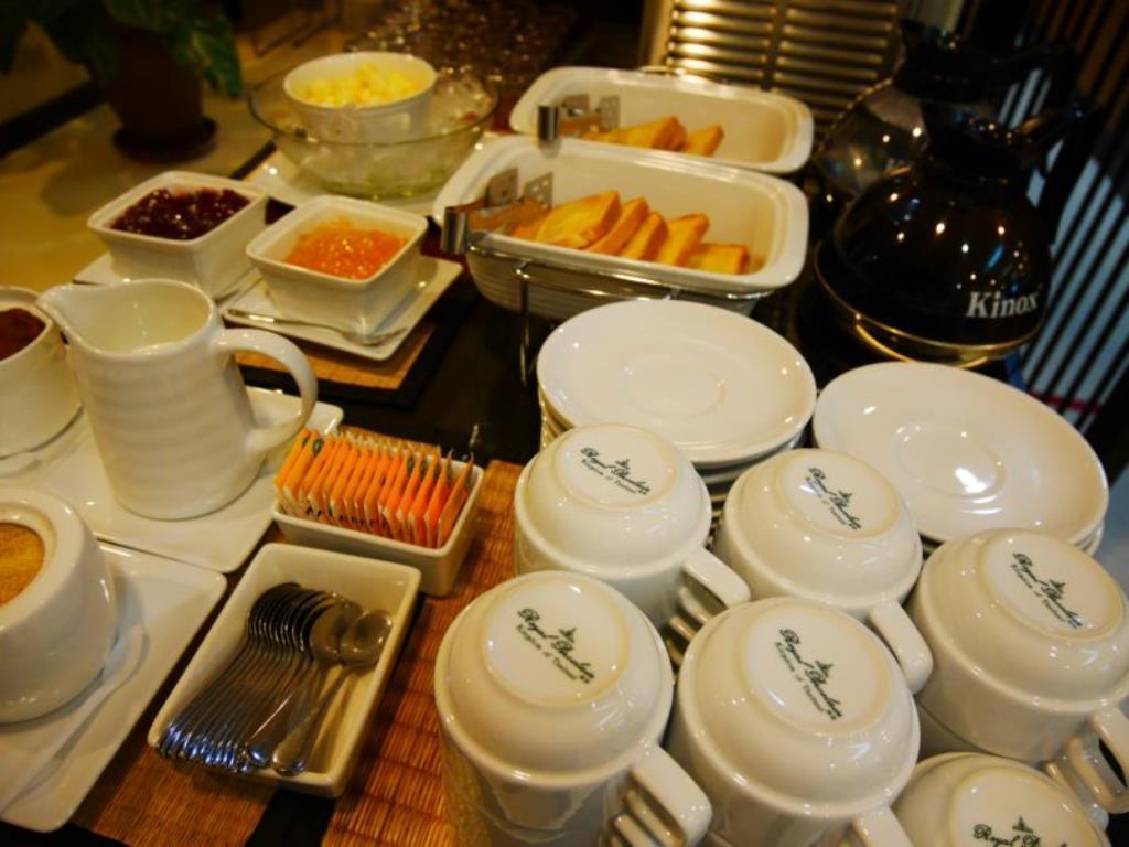 Swutel Hotel Bangkok Bagian luar foto