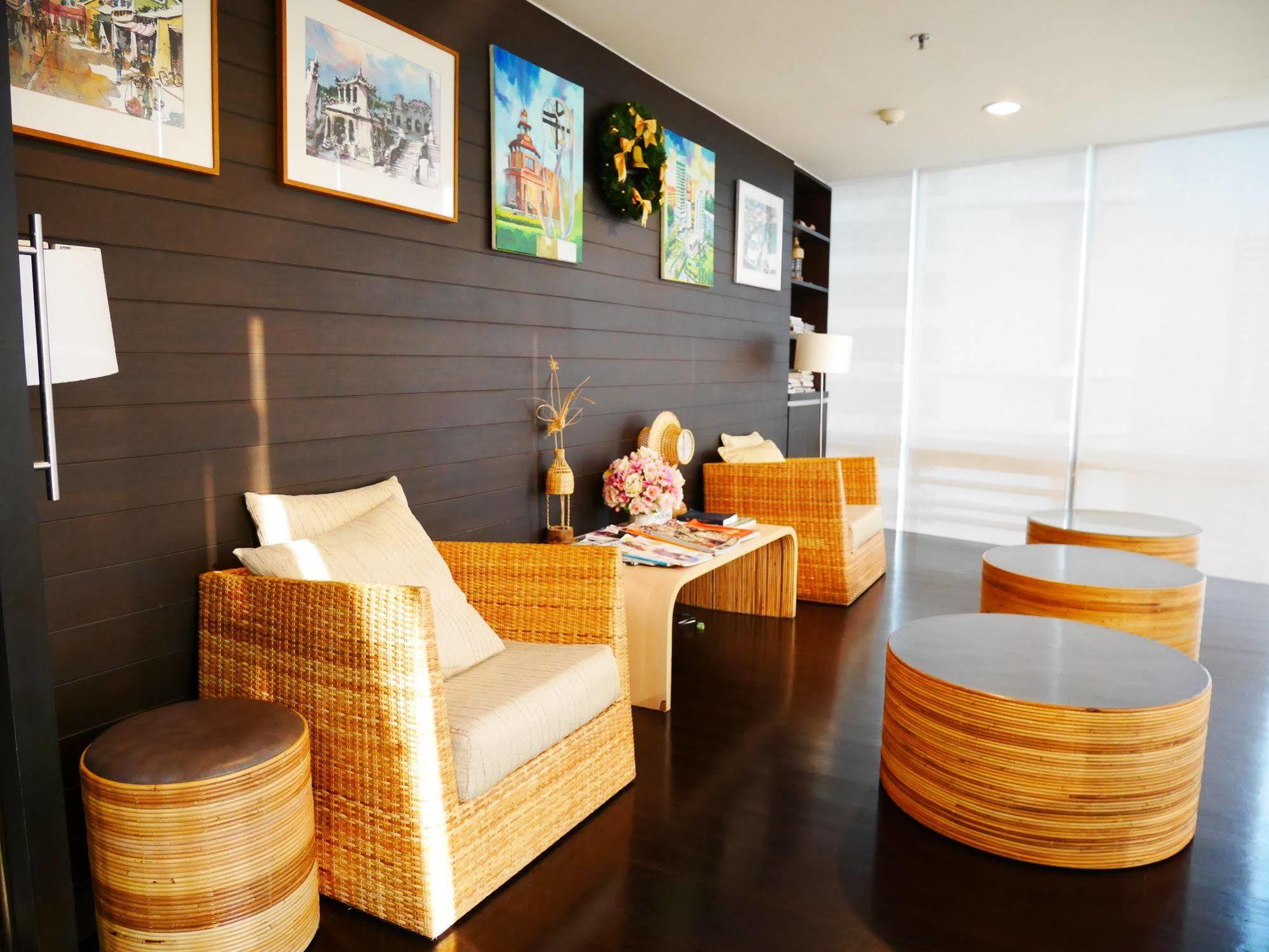 Swutel Hotel Bangkok Bagian luar foto